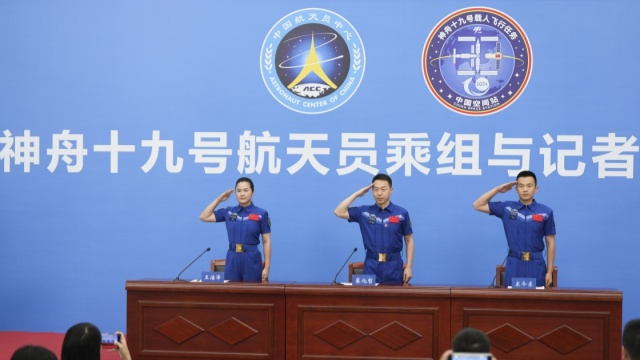 China Focus: Shenzhou-19 astronauts meet press after return from space